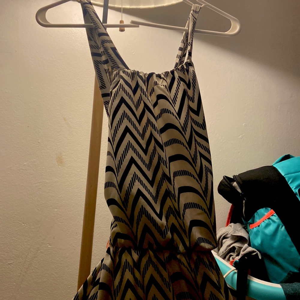 New dress looks amazing but also to small